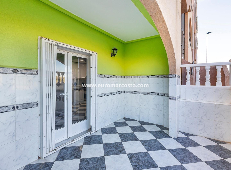 Venta - Apartamento / piso - Torrevieja - La Mata