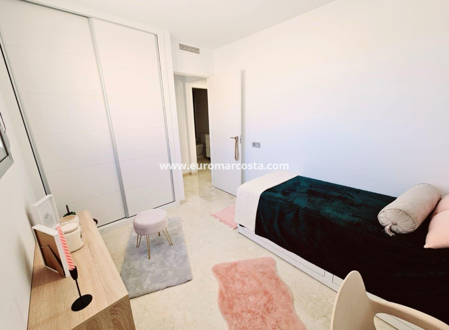 Objekte zum Wiederverkauf - Wohnung - Torrevieja - TORREVIEJA