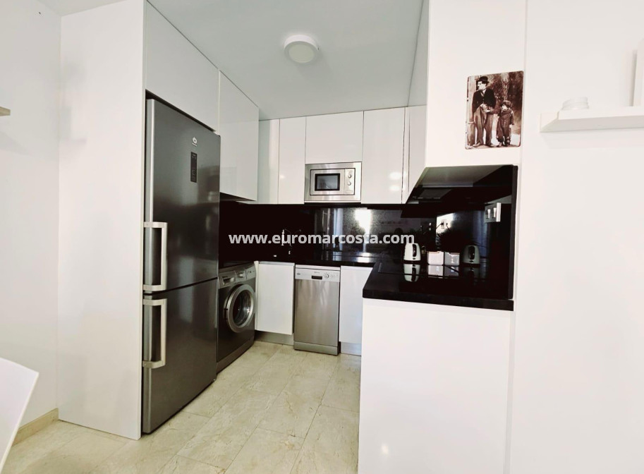 Objekte zum Wiederverkauf - Wohnung - Torrevieja - TORREVIEJA