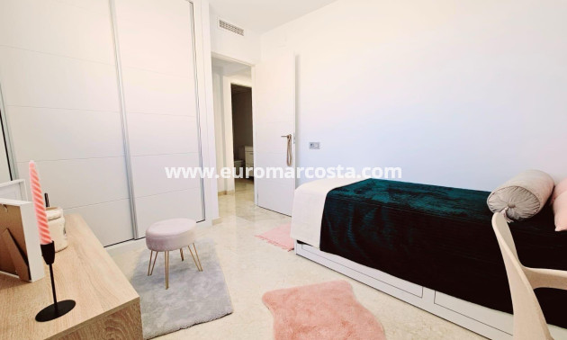 Objekte zum Wiederverkauf - Wohnung - Torrevieja - TORREVIEJA