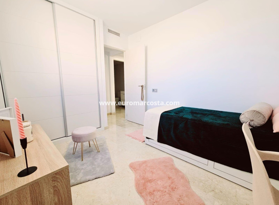 Objekte zum Wiederverkauf - Wohnung - Torrevieja - TORREVIEJA