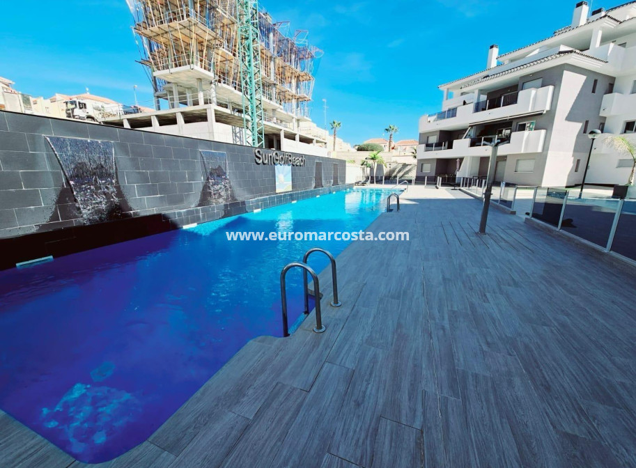 Objekte zum Wiederverkauf - Wohnung - Torrevieja - TORREVIEJA