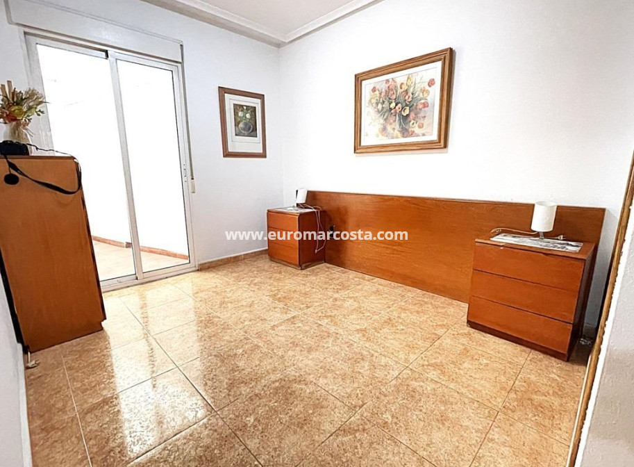 Objekte zum Wiederverkauf - Wohnung - Torrevieja - TORREVIEJA