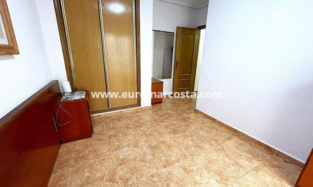 Objekte zum Wiederverkauf - Wohnung - Torrevieja - TORREVIEJA