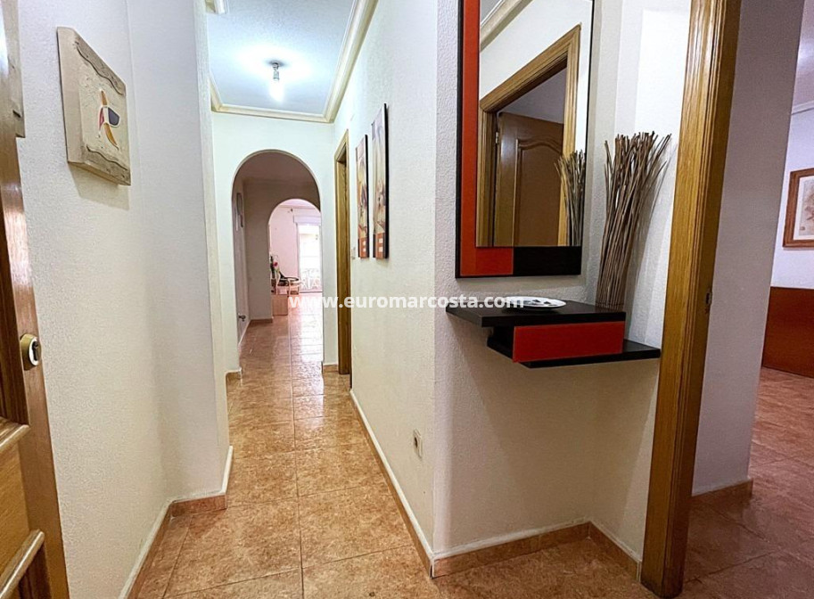 Objekte zum Wiederverkauf - Wohnung - Torrevieja - TORREVIEJA
