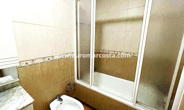 Objekte zum Wiederverkauf - Wohnung - Torrevieja - TORREVIEJA