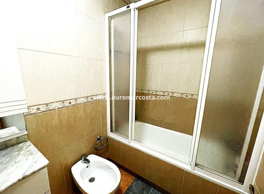 Objekte zum Wiederverkauf - Wohnung - Torrevieja - TORREVIEJA