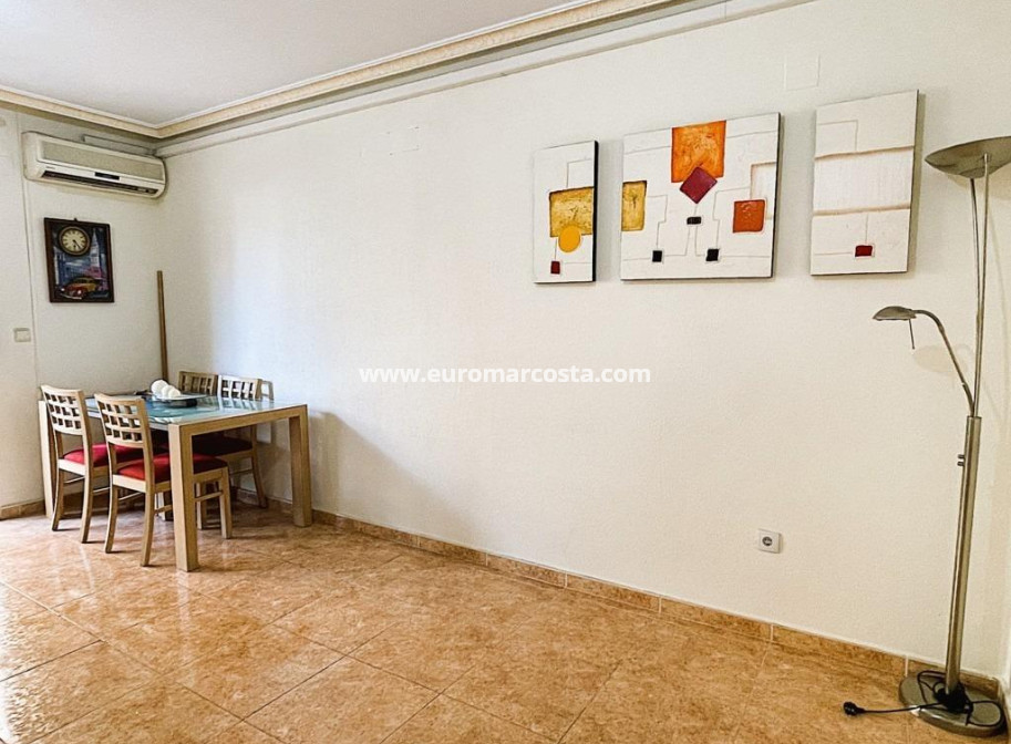 Objekte zum Wiederverkauf - Wohnung - Torrevieja - TORREVIEJA