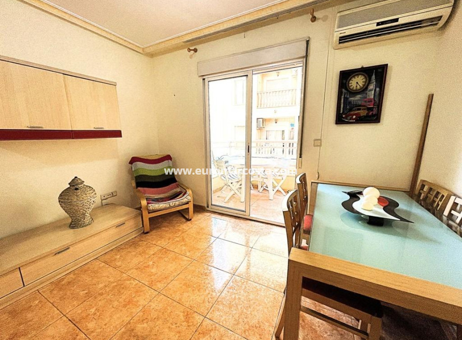 Objekte zum Wiederverkauf - Wohnung - Torrevieja - TORREVIEJA