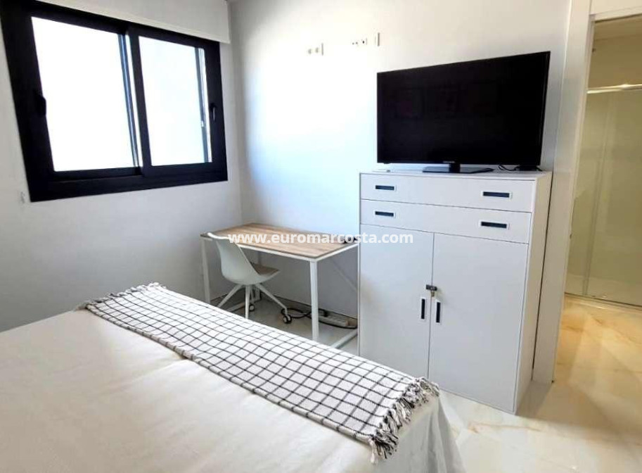 Sale - Apartment / flat - Orihuela Costa