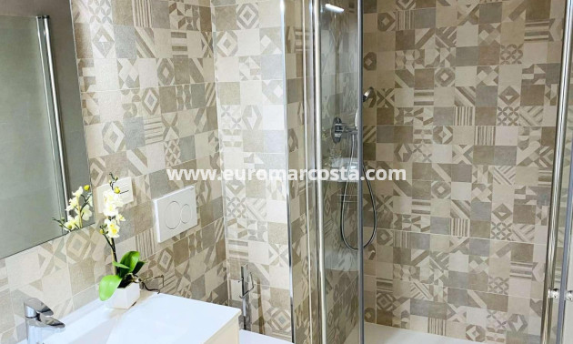Sale - Apartment / flat - Orihuela Costa