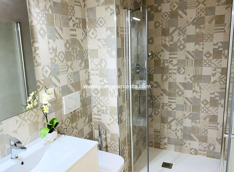 Sale - Apartment / flat - Orihuela Costa