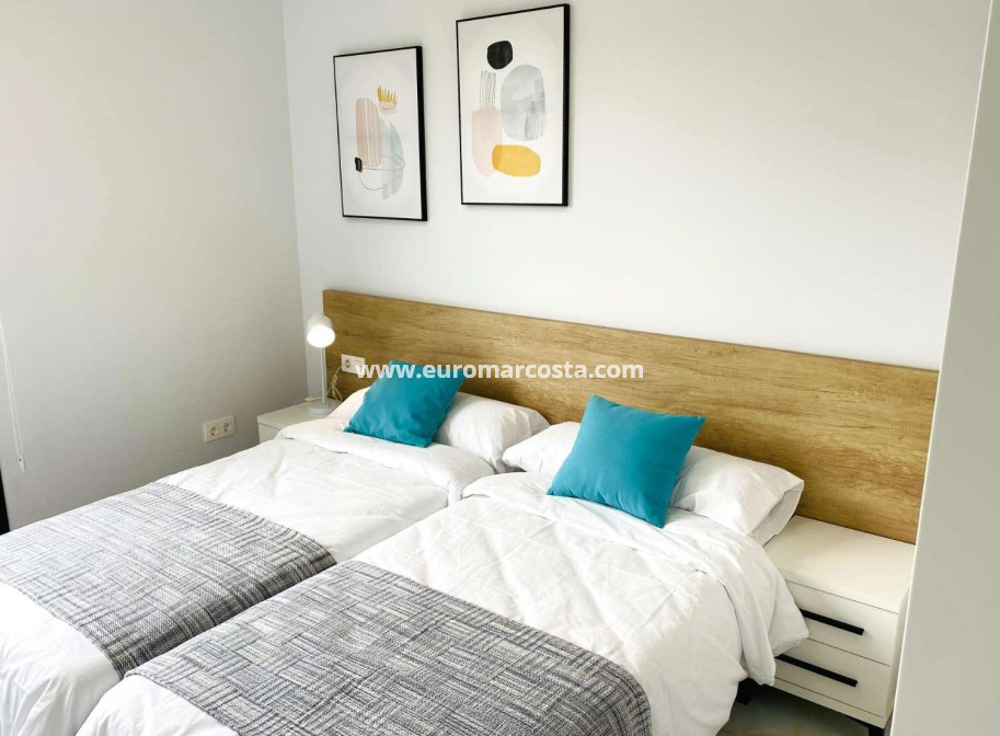 Sale - Apartment / flat - Orihuela Costa