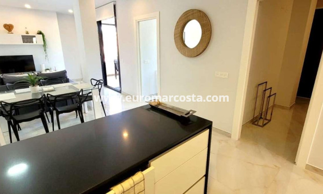Sale - Apartment / flat - Orihuela Costa