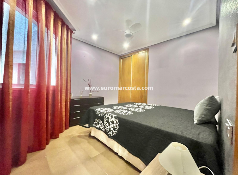 Objekte zum Wiederverkauf - Wohnung - Torrevieja - TORREVIEJA