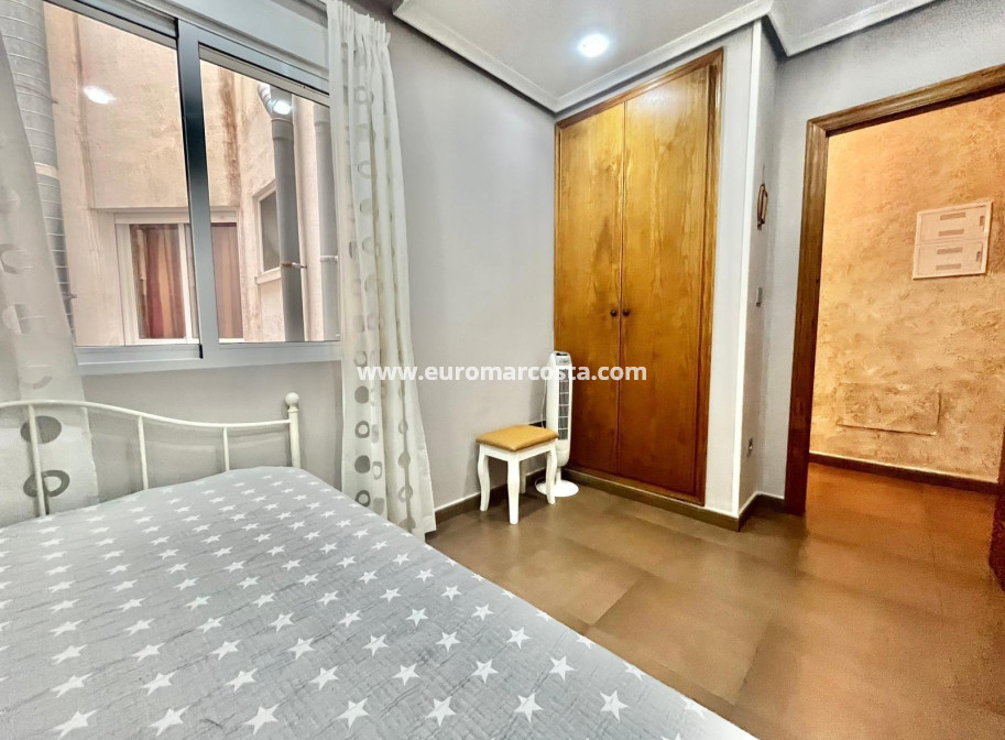 Objekte zum Wiederverkauf - Wohnung - Torrevieja - TORREVIEJA