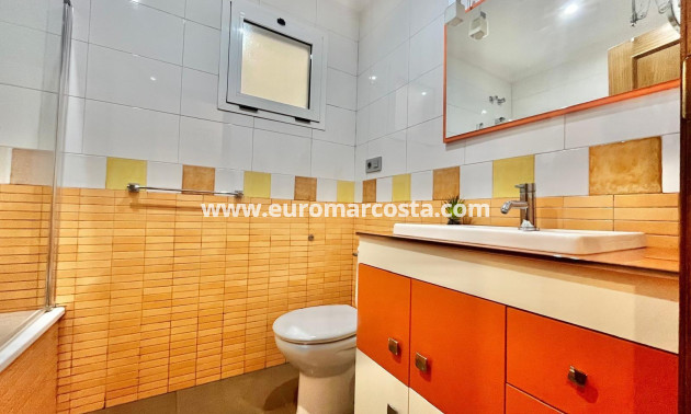 Objekte zum Wiederverkauf - Wohnung - Torrevieja - TORREVIEJA