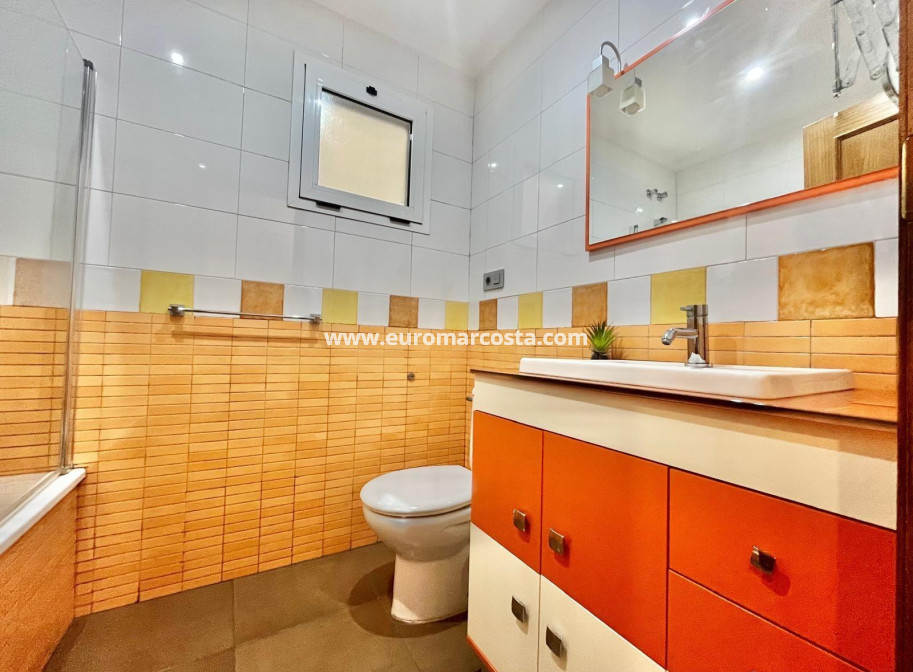 Objekte zum Wiederverkauf - Wohnung - Torrevieja - TORREVIEJA