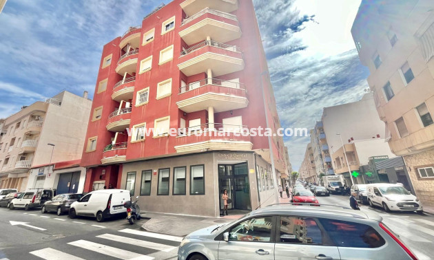 Objekte zum Wiederverkauf - Wohnung - Torrevieja - TORREVIEJA