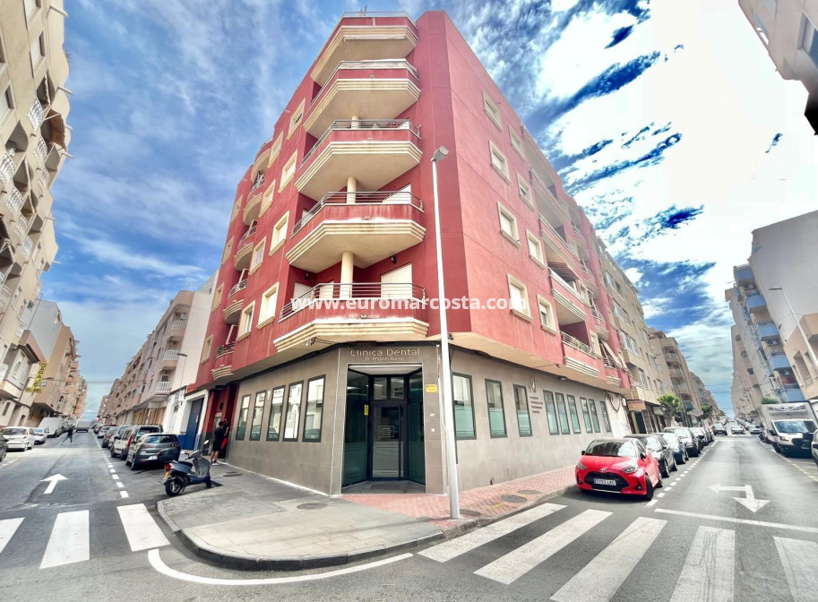 Objekte zum Wiederverkauf - Wohnung - Torrevieja - TORREVIEJA