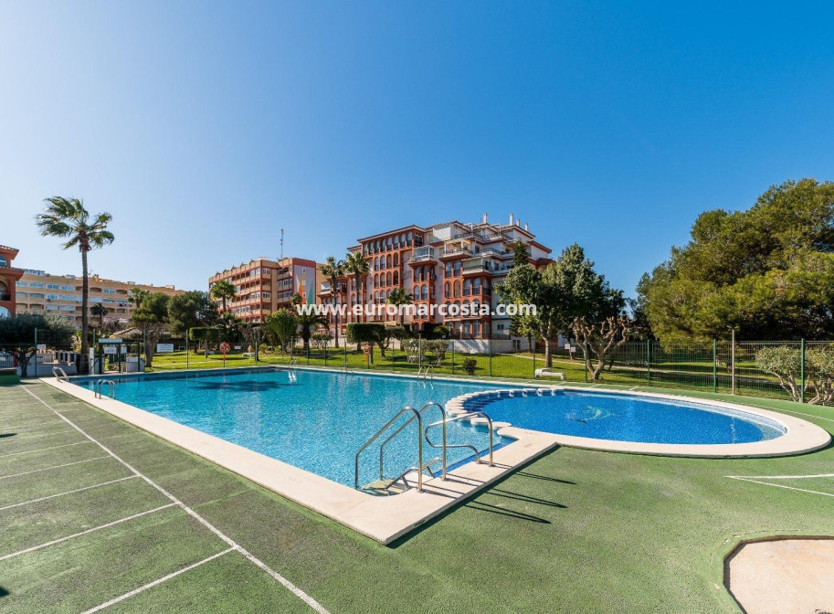Objekte zum Wiederverkauf - Wohnung - Torrevieja - La Mata