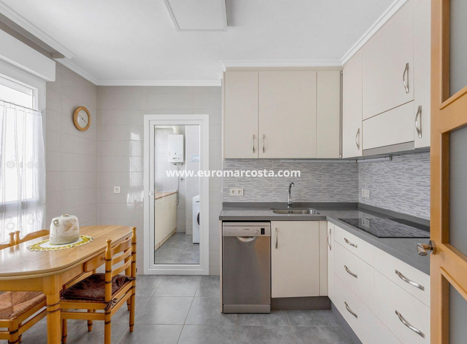 Venta - Apartamento / piso - Torrevieja - TORREVIEJA