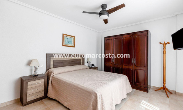 Venta - Apartamento / piso - Torrevieja - TORREVIEJA