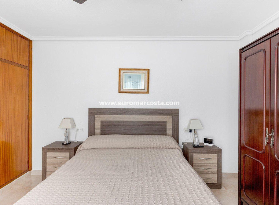Venta - Apartamento / piso - Torrevieja - TORREVIEJA