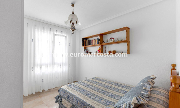 Venta - Apartamento / piso - Torrevieja - TORREVIEJA