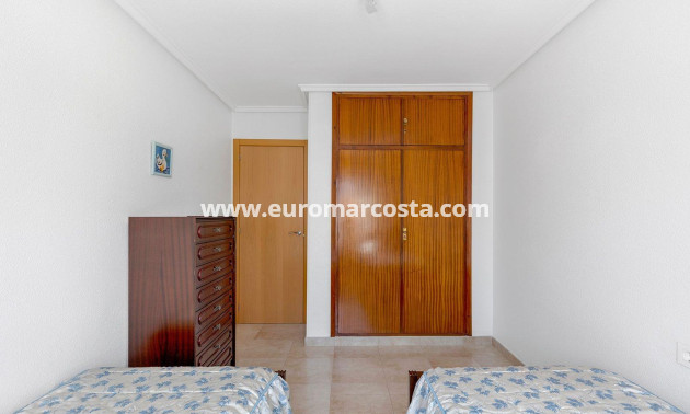 Venta - Apartamento / piso - Torrevieja - TORREVIEJA