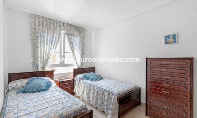 Venta - Apartamento / piso - Torrevieja - TORREVIEJA