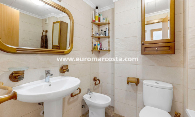 Venta - Apartamento / piso - Torrevieja - TORREVIEJA