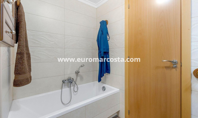 Venta - Apartamento / piso - Torrevieja - TORREVIEJA