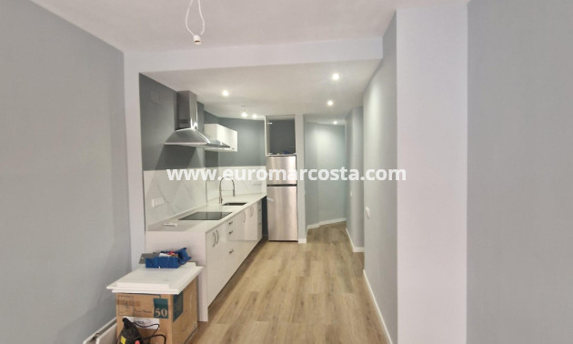 Sale - Apartment / flat - Torrevieja - La Mata