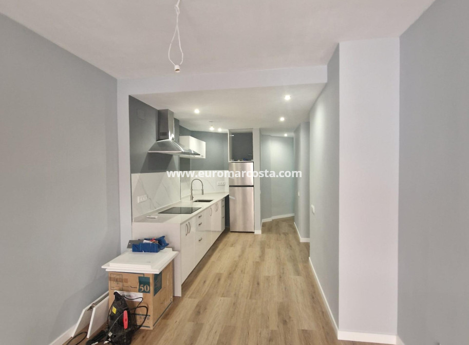 Sale - Apartment / flat - Torrevieja - La Mata