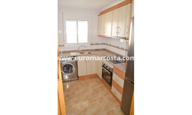 Sale - Apartment / flat - La marina - La Marina