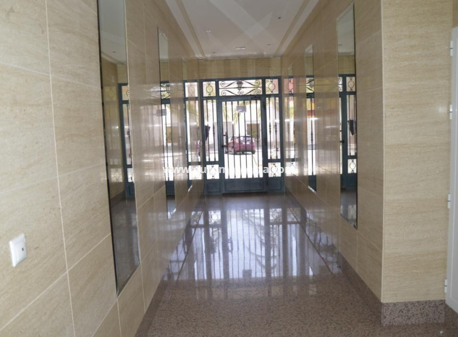 Sale - Apartment / flat - La marina - La Marina