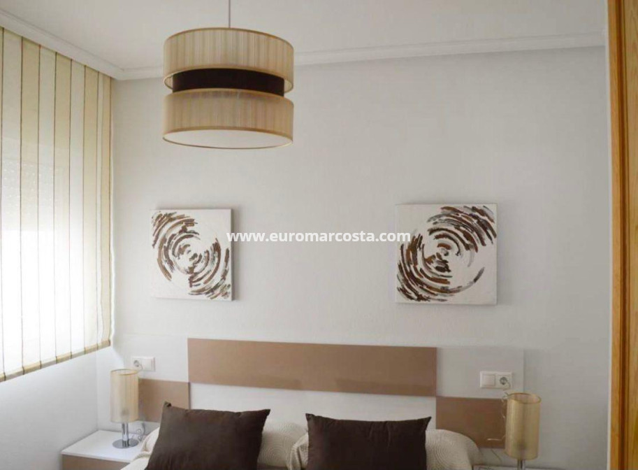 Sale - Apartment / flat - La marina - La Marina