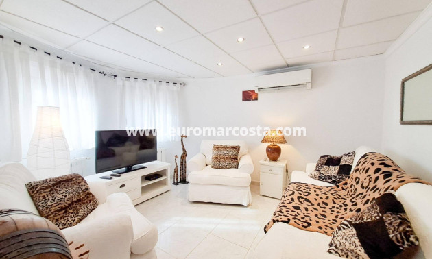 Venta - Villa - Orihuela Costa - Villamartín-Las Filipinas
