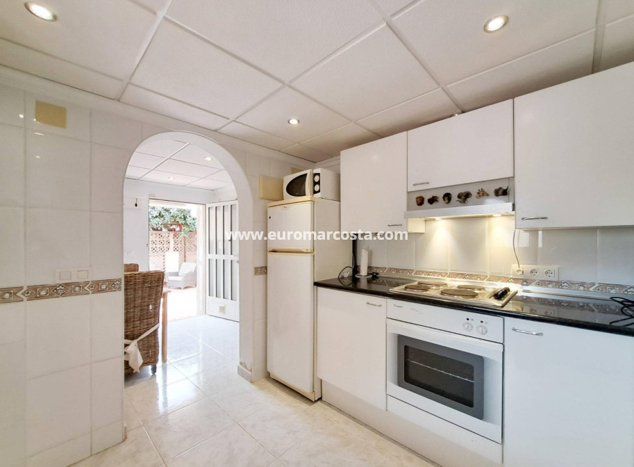 Venta - Villa - Orihuela Costa - Villamartín-Las Filipinas
