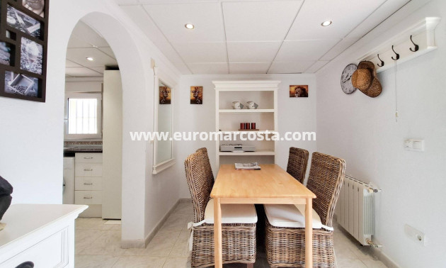 Venta - Villa - Orihuela Costa - Villamartín-Las Filipinas
