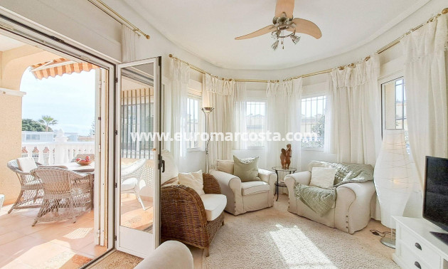 Venta - Villa - Orihuela Costa - Villamartín-Las Filipinas