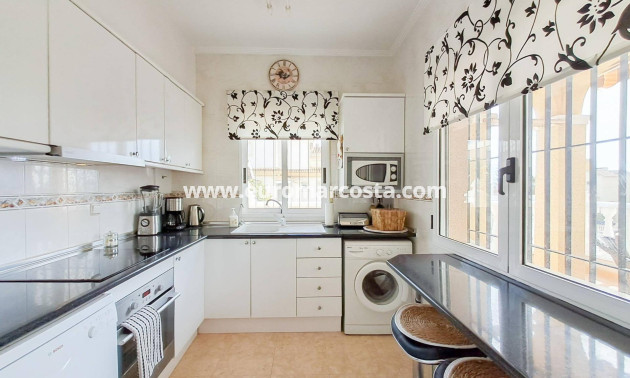 Venta - Villa - Orihuela Costa - Villamartín-Las Filipinas