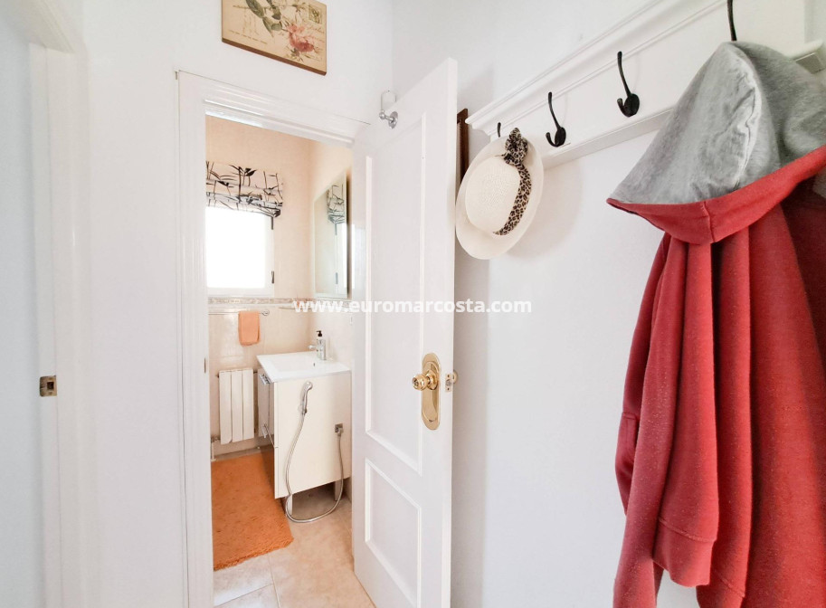 Venta - Villa - Orihuela Costa - Villamartín-Las Filipinas