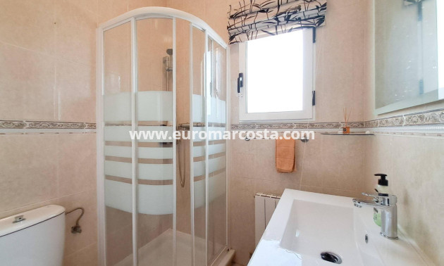 Venta - Villa - Orihuela Costa - Villamartín-Las Filipinas