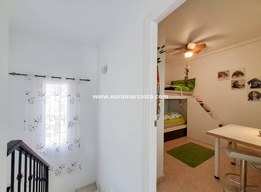 Venta - Villa - Orihuela Costa - Villamartín-Las Filipinas