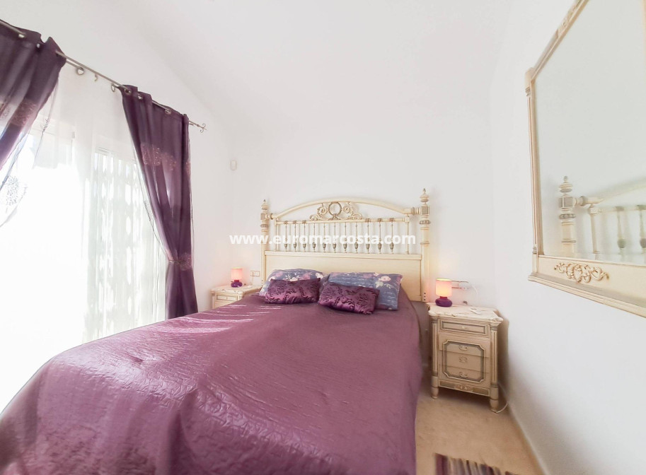 Venta - Villa - Orihuela Costa - Villamartín-Las Filipinas