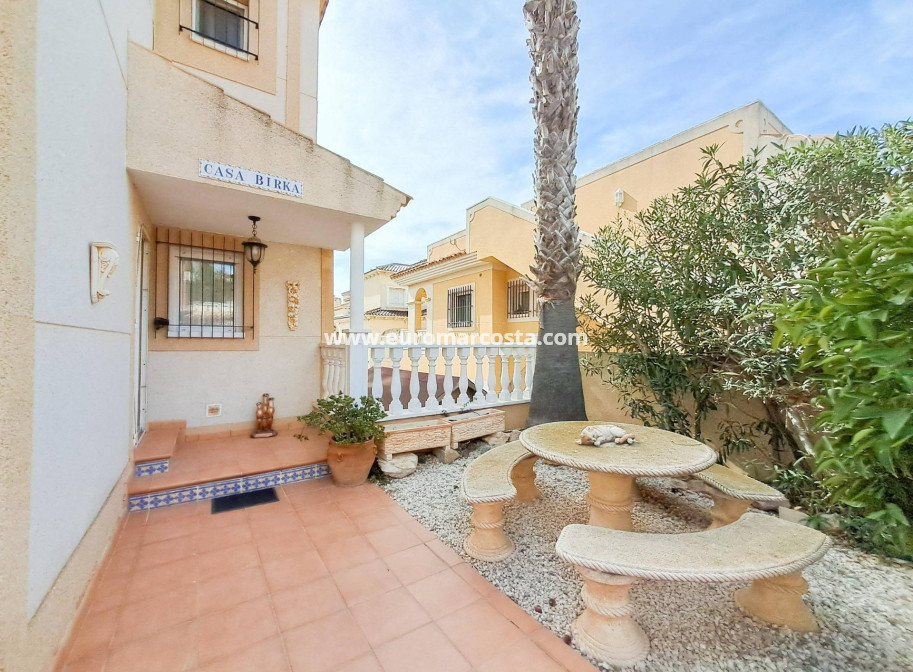 Venta - Villa - Orihuela Costa - Villamartín-Las Filipinas