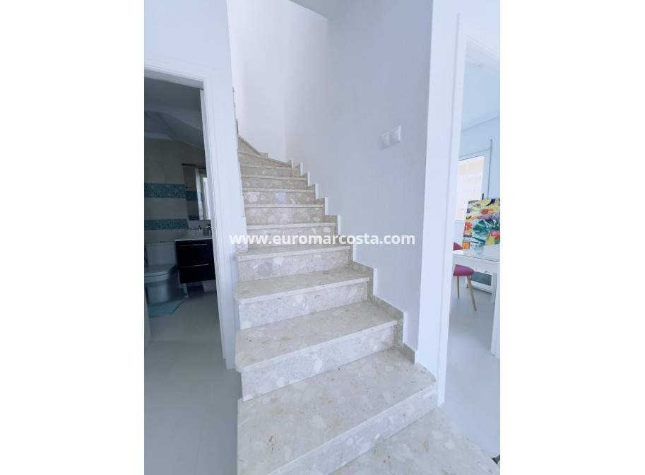 Sale - Bungalow - Torrevieja - TORREVIEJA