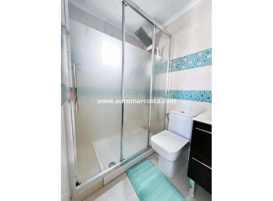 Sale - Bungalow - Torrevieja - TORREVIEJA